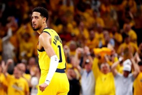 爱游戏-最后时刻胜出引发热议！，西亚卡姆在法国队比赛中败北引发球迷热议的简单介绍